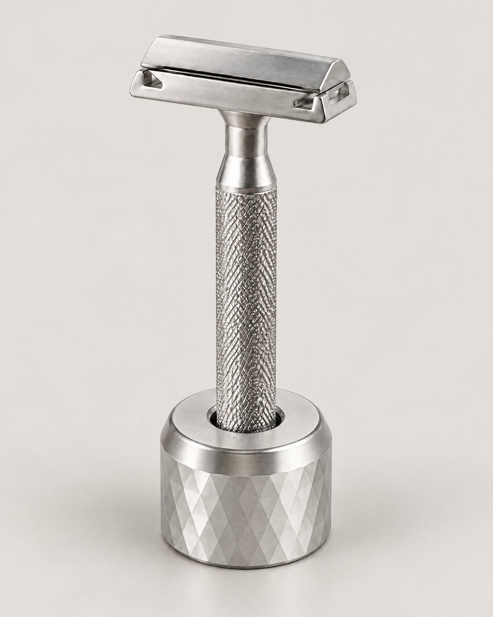 Razor Stand, Silver with the razor standing in it